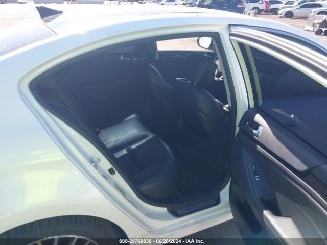 KNALN4D7XF5176205 KIA Cadenza Premium