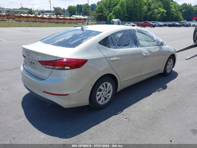 Hyundai ELANTRA SE 2017 5NPD74LF2HH063992 Image 4