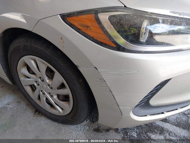 Hyundai ELANTRA SE 2017 5NPD74LF2HH063992 Image 6
