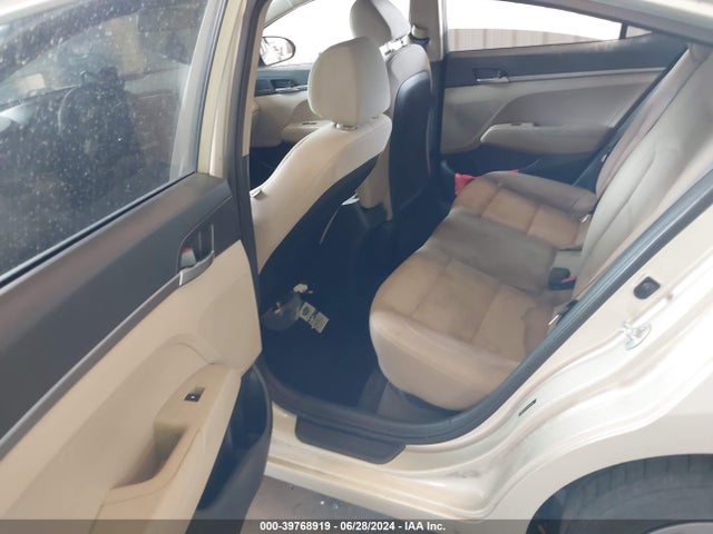Hyundai ELANTRA SE 2017 5NPD74LF2HH063992 Image 8
