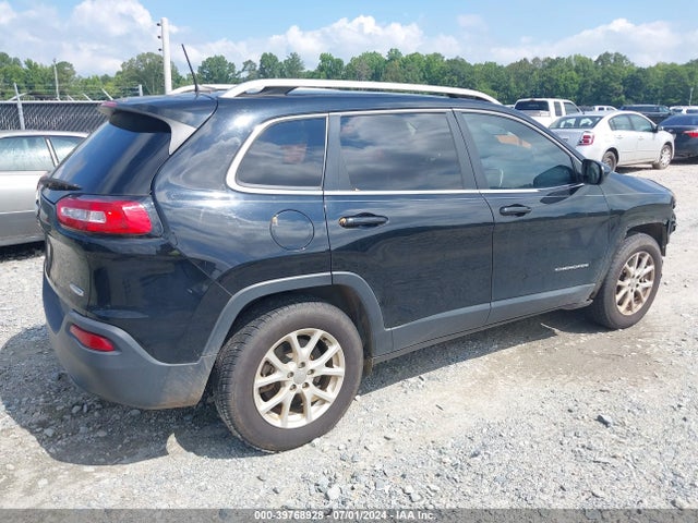 1C4PJMCB3HD220334 Jeep Cherokee Latitude 4x4