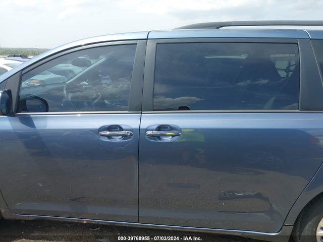Toyota Sienna Xle 8 Passenger 2015 5TDYK3DC2FS678645 Image 15