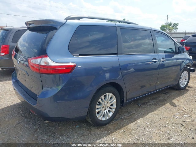 Toyota Sienna Xle 8 Passenger 2015 5TDYK3DC2FS678645 Image 4