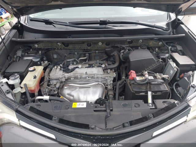 Toyota RAV4 LE 2017 JTMZFREV1HJ147383 Image 10