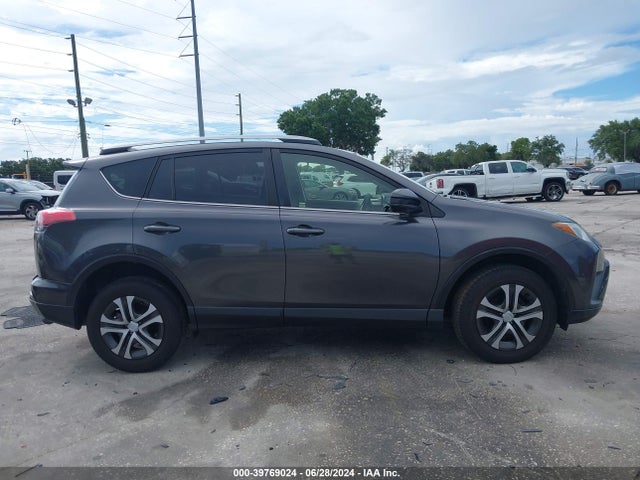 Toyota RAV4 LE 2017 JTMZFREV1HJ147383 Image 13
