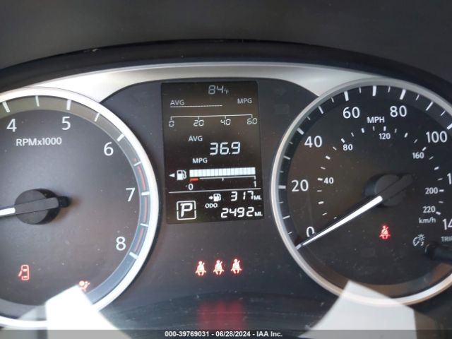 3N1CN8DV5RL863138 Nissan Versa 1.6 S