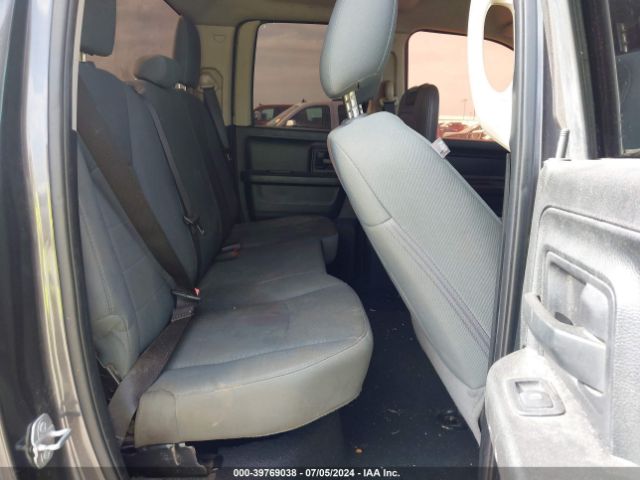 1C6RR7FT1JS165057 RAM 1500 Tradesman Quad Cab 4x4 6'4 Box