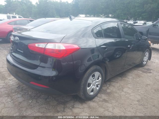 KNAFK4A6XG5492738 KIA FORTE LX