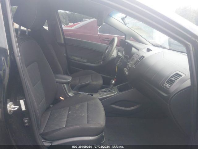 KNAFK4A6XG5492738 KIA FORTE LX