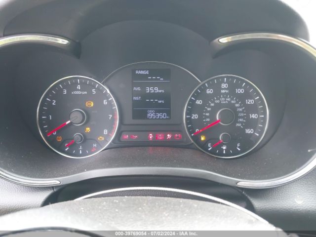 KNAFK4A6XG5492738 KIA FORTE LX