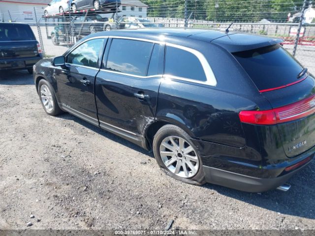 2LMHJ5NK8KBL02614 Lincoln Mkt Livery