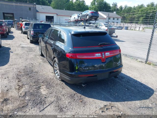 2LMHJ5NK8KBL02614 Lincoln Mkt Livery