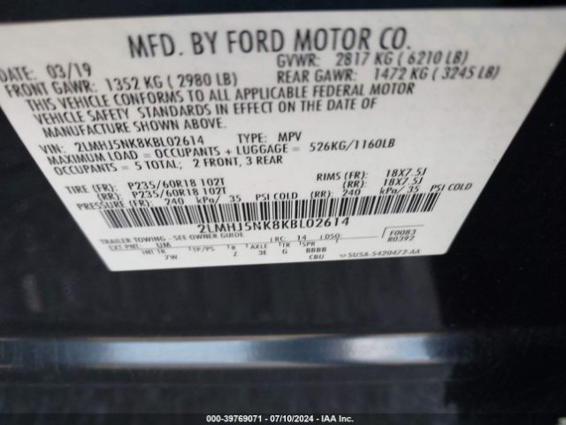 2LMHJ5NK8KBL02614 Lincoln Mkt Livery