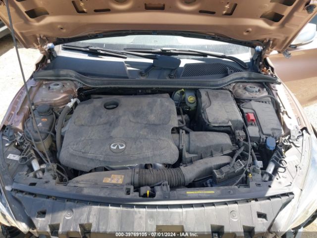 SJKCH5CR8HA025387 Infiniti Qx30 Premium