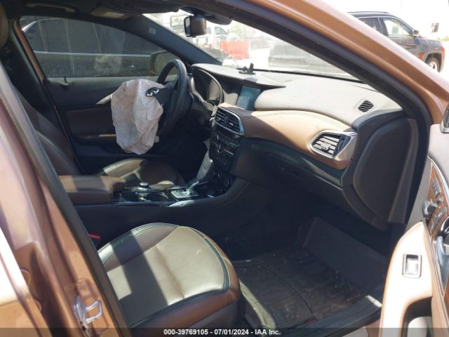 SJKCH5CR8HA025387 Infiniti Qx30 Premium