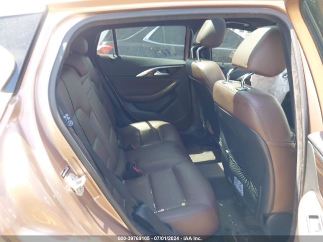 SJKCH5CR8HA025387 Infiniti Qx30 Premium