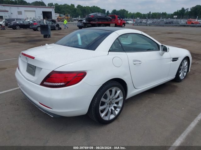 WDDPK3JA1HF140459 Mercedes-Benz Slc 300