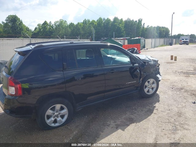 1C4NJCEAXGD744231 Jeep Compass Latitude