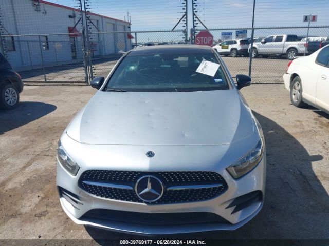 W1K3G4EB1LJ226966 Mercedes-Benz A 220