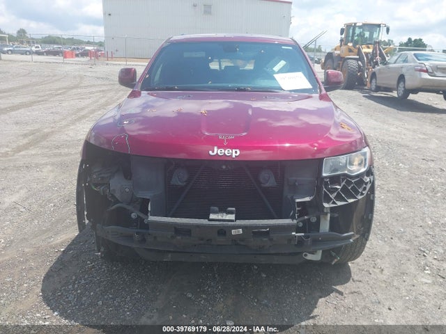 1C4RJEAG8JC278755 Jeep Grand Cherokee Laredo 4x2