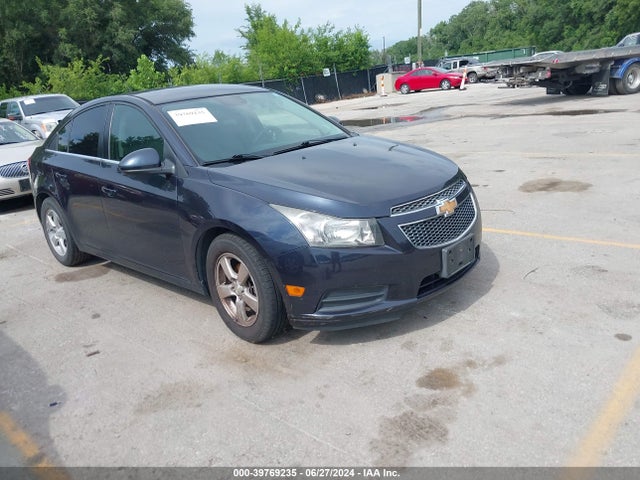 2014 1G1PC5SB4E7469875 main image