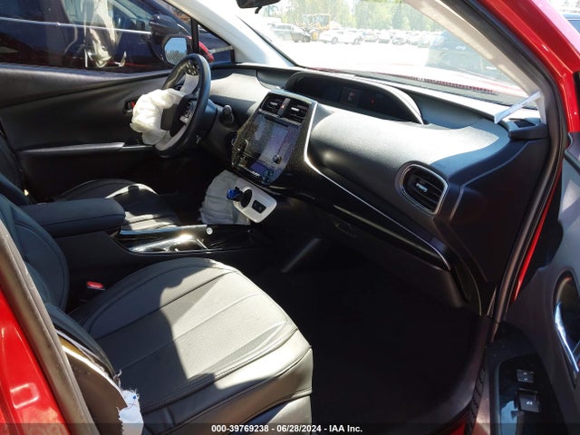 Toyota Prius Three 2018 JTDKARFU5J3553649 Image 5