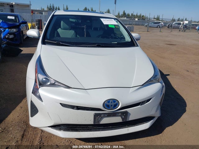 Toyota Prius Four 2016 JTDKARFU8G3018503 Image 13