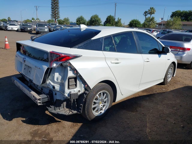 Toyota Prius Four 2016 JTDKARFU8G3018503 Image 4