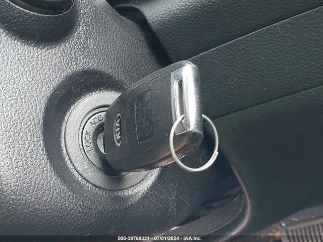 3KPFK4A72JE182851 KIA FORTE LX