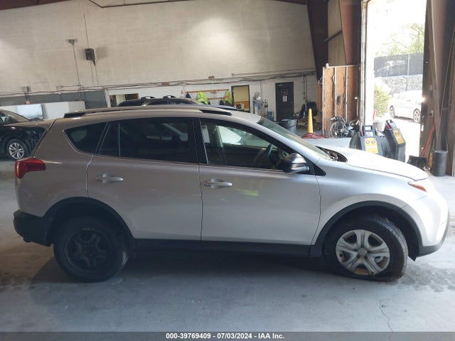Toyota RAV4 LE 2014 JTMBFREV0E5029203 Image 13