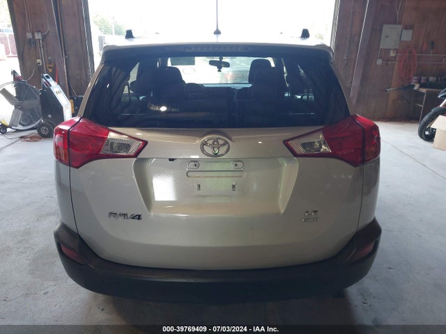 Toyota RAV4 LE 2014 JTMBFREV0E5029203 Image 16