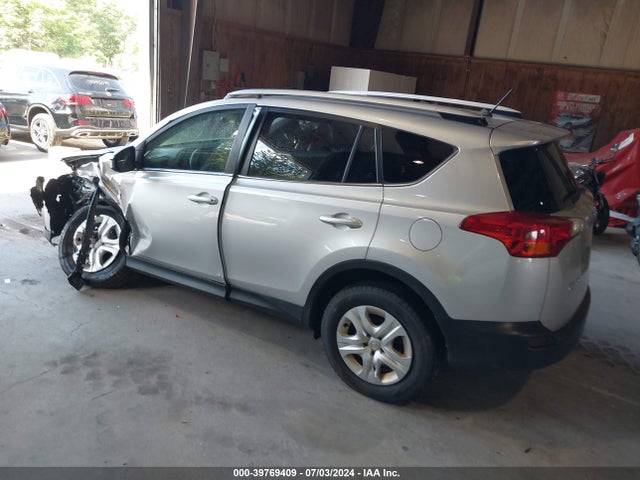 Toyota RAV4 LE 2014 JTMBFREV0E5029203 Image 3