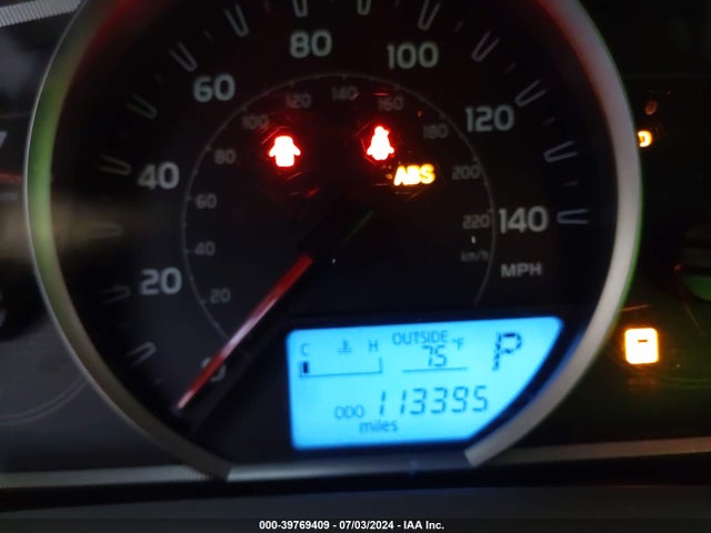 Toyota RAV4 LE 2014 JTMBFREV0E5029203 Image 7