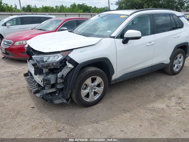 Toyota Rav4 Xle 2019 2T3W1RFV5KC031615 Image 2