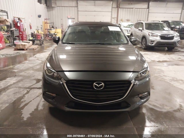 3MZBN1V38JM204818 Mazda Mazda3 Touring