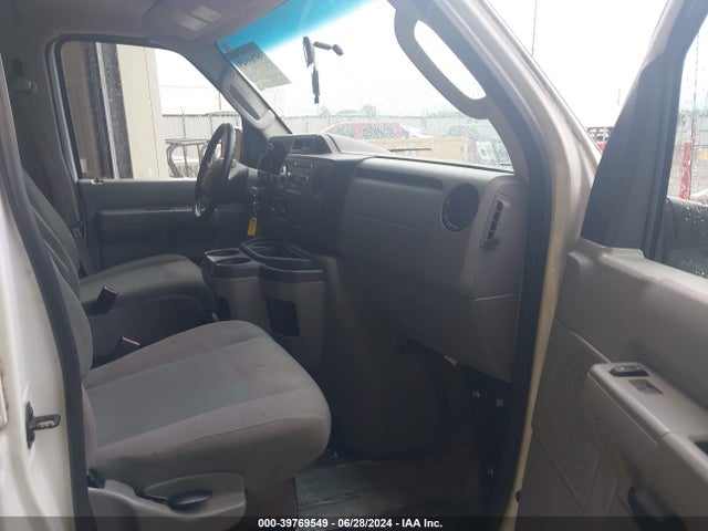Ford E-350 Super Duty Xlt 2014 1FBSS3BL9EDA76770 Image 5