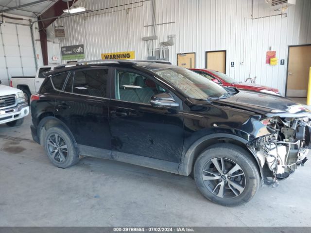 2T3RFREVXJW767236 Toyota Rav4 Xle
