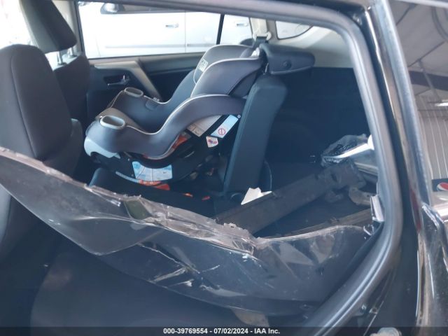2T3RFREVXJW767236 Toyota Rav4 Xle