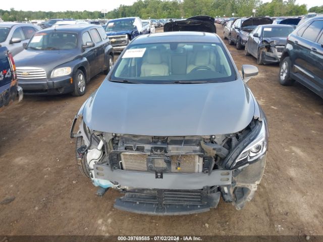 1G4ZP5SS2HU135785 Buick Lacrosse Essence