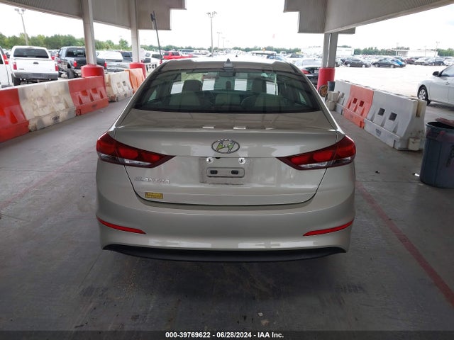 Chevrolet MALIBU LS 2015 1G11B5SL9FF348476 Image 16
