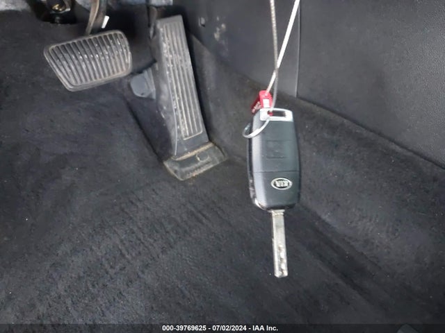 KIA Optima Lx 2018 5XXGT4L39JG259511 Image 11
