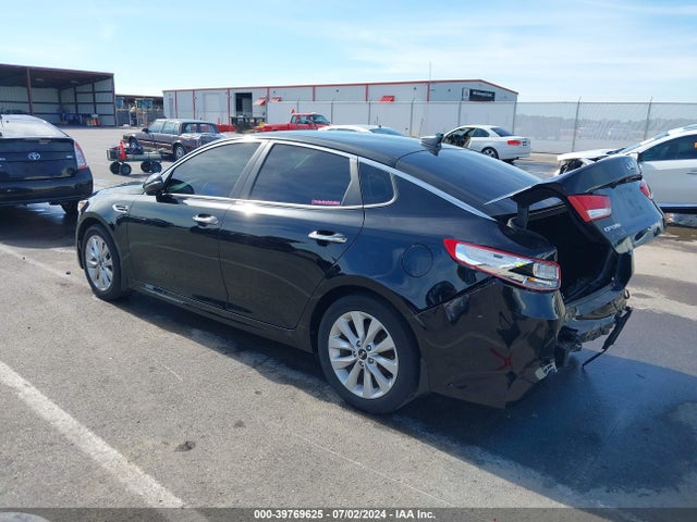 KIA Optima Lx 2018 5XXGT4L39JG259511 Image 3