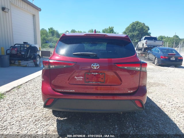 Toyota Highlander Xle 2022 5TDGZRAH2NS544209 Image 16