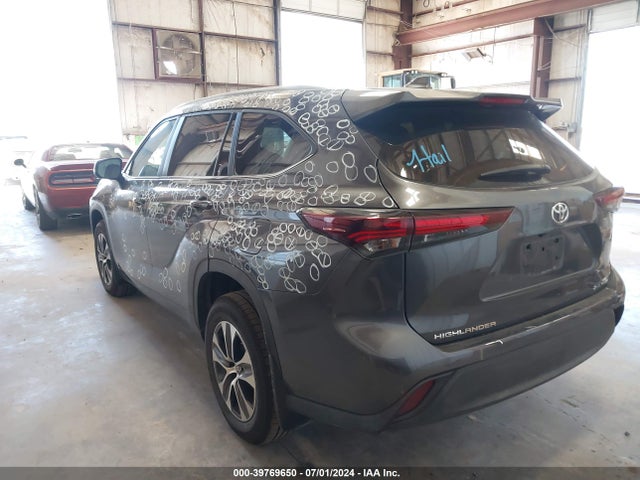 Toyota Highlander Xle 2024 5TDKDRBH7RS547314 Image 3