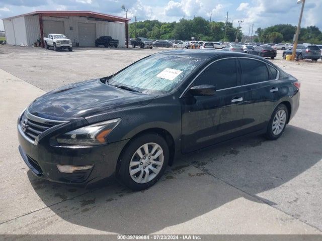 Nissan Altima 2.5 S 2014 1N4AL3AP9EC109304 Image 2