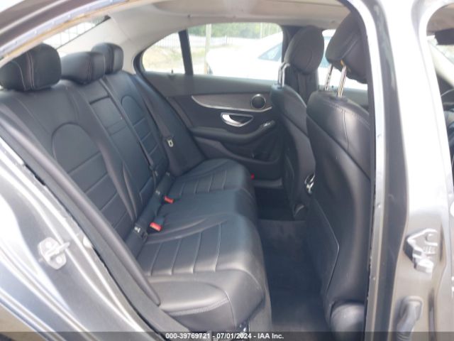 55SWF4JB6HU203048 Mercedes-Benz C 300 Luxury/sport
