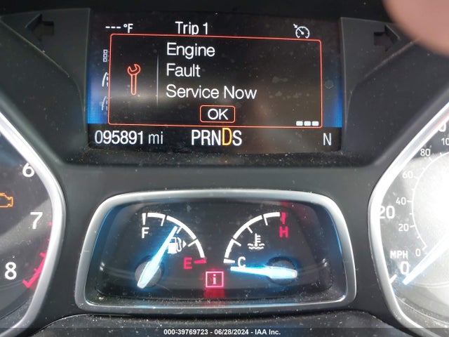 Ford ESCAPE SE 2019 1FMCU0GD5KUB00225 Image 7