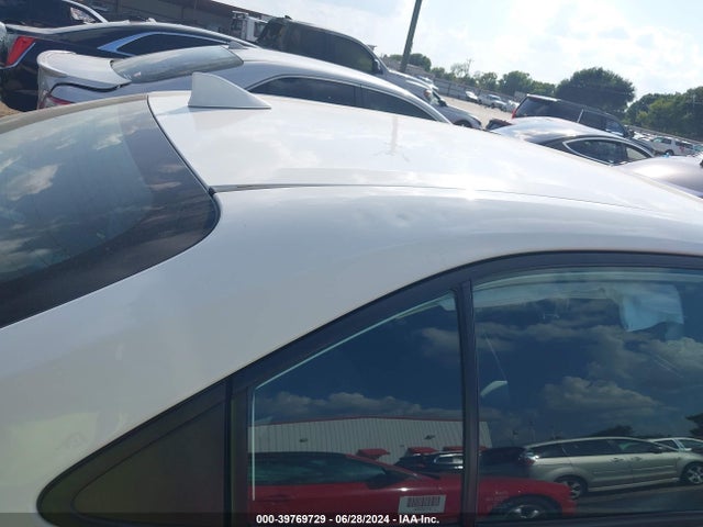 Toyota COROLLA LE 2020 5YFEPRAE2LP025217 Image 18