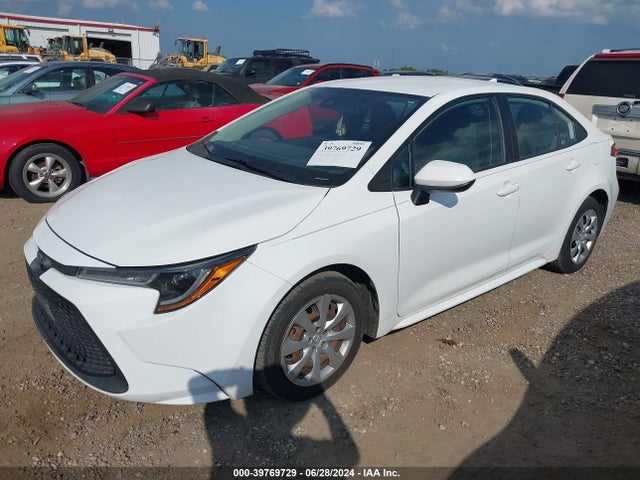 Toyota COROLLA LE 2020 5YFEPRAE2LP025217 Image 2