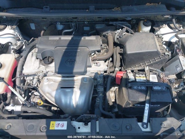 Toyota RAV4 LE 2017 JTMZFREV2HJ145092 Image 10